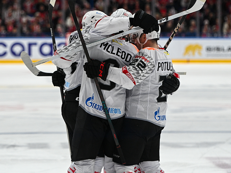 ПОДСЛУШАНО: ВСЁ НА КОМАНДУ | Матч «Локомотив» — «Авангард» (ВИДЕО)