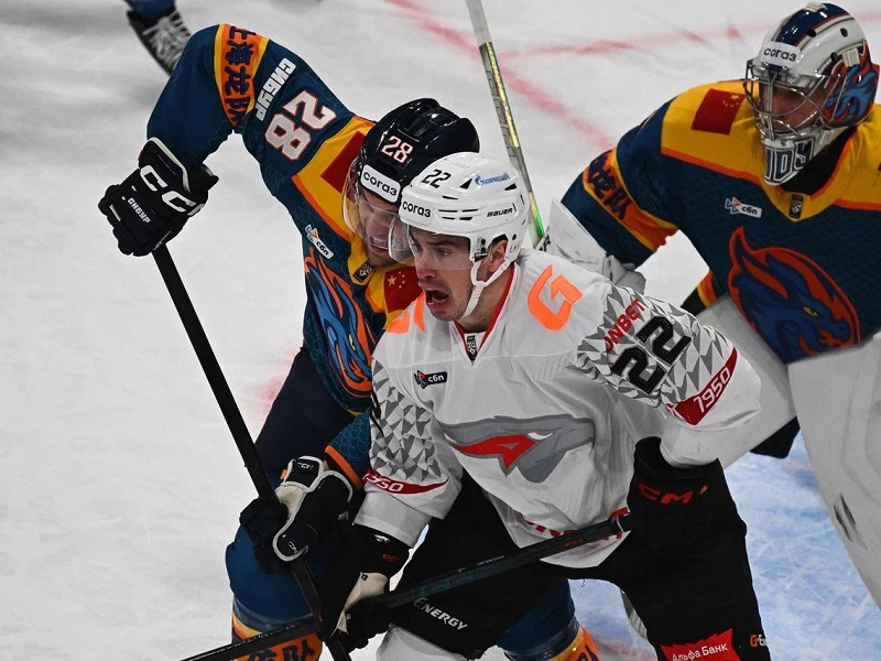 Эндрю Потуральски набрал 51 очко и довёл результативную серию до восьми матчей