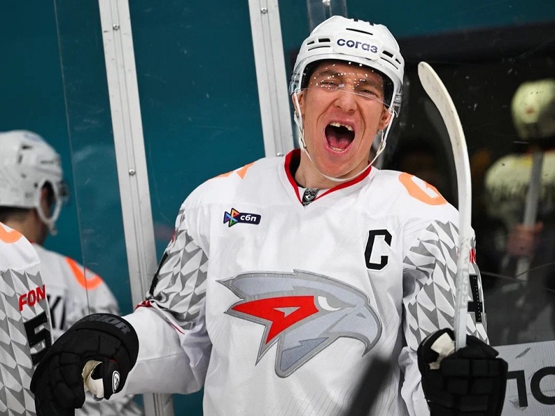 Шарипзянов обновил свой рекорд КХЛ по очкам для защитников в регулярном чемпионате