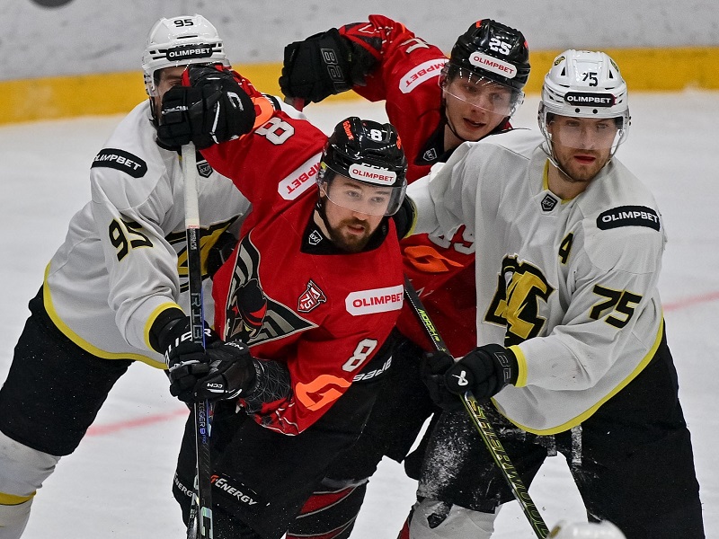 «Омские Крылья» обыграли «Дизель»