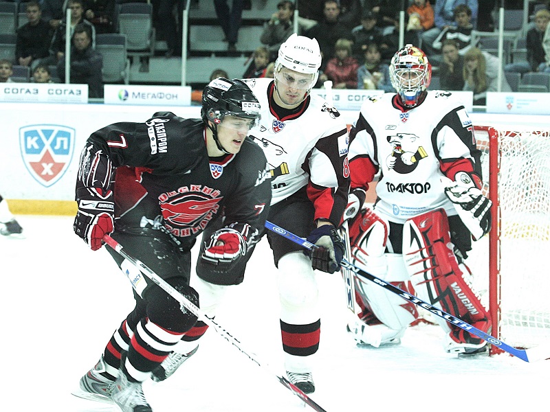 «Авангард» второй раз в КХЛ сыграет с «Трактором» 15 февраля