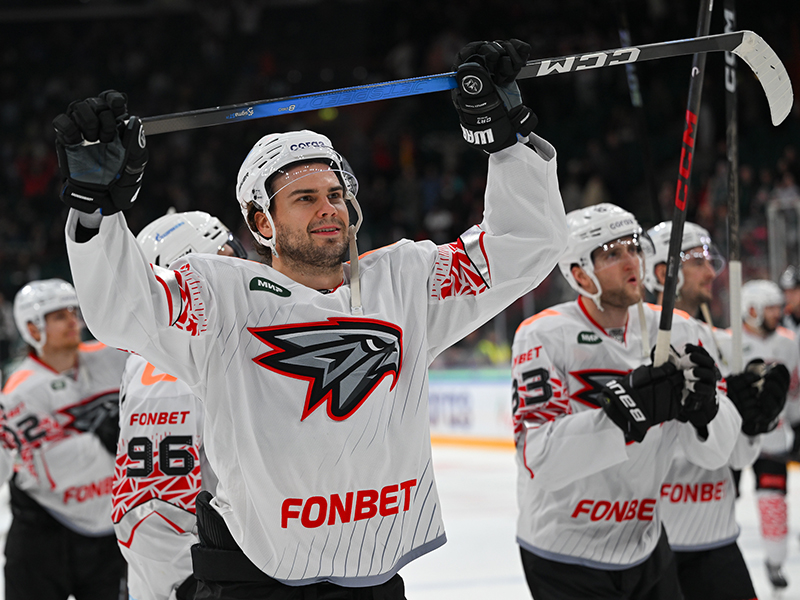 «Авангард» в пятый раз подряд обыграл «Ак Барс» в Казани