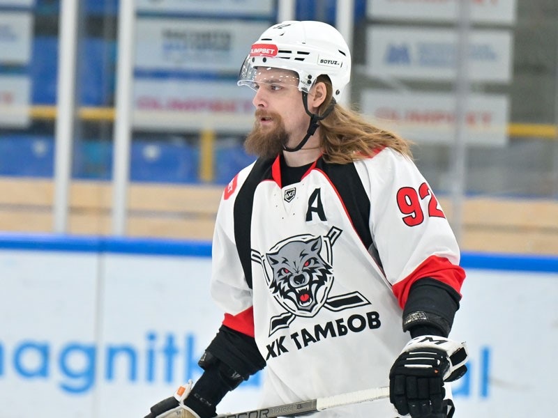 Тамбовские «волки» начинают выездную серию в Омске
