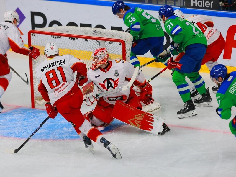 «Автомобилист» зря ввязался в открытый хоккей, ЦСКА победил СКА в гостях. Итоги седьмого дня плей-офф