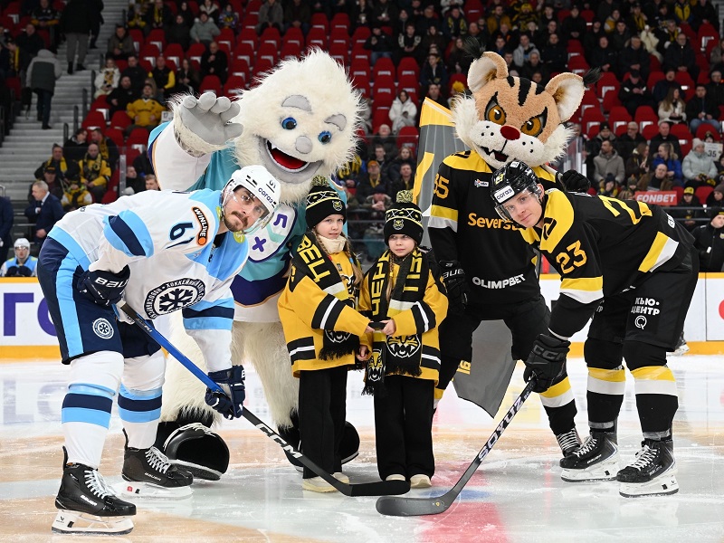 «Сибирь» – в зоне плей-офф, первый «сухарь» Озолина в КХЛ, победа «Салавата Юлаева» в Омске