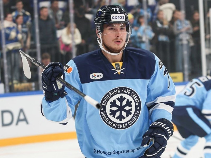 Владислав Кара перешёл в «Адмирал», «Локомотив» сохранил Шалунова, «Спартак» выменял Коротких у «Амура»