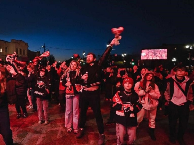 Матч «Авангард» — «Локомотив» покажут на больших экранах