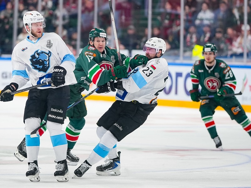 Минск в глухом нокауте, «Металлург» накидал четыре шайбы за 8 минут, а счет 3:0 – во всех парах второго раунда. Что произошло в Кубке Гагарина 13 апреля