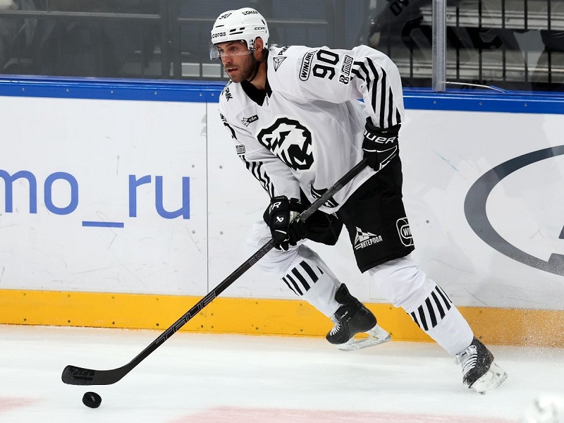 Пора резать по живому. «Трактору» нужно не бояться даже самых громких обменов