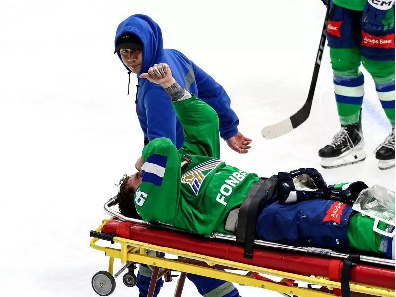 Кузнецов передал привет с носилок, «СЮ» подставил капитан, Уфа и ЦСКА – в шаге от вылета