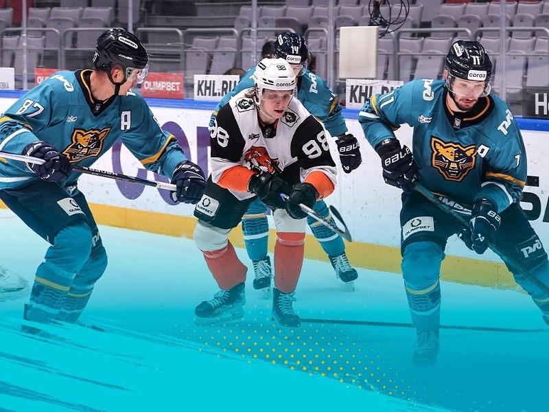 «Амур» сохранил шансы на плей-офф, Меркли установил рекорд «Шанхайских Драконов»