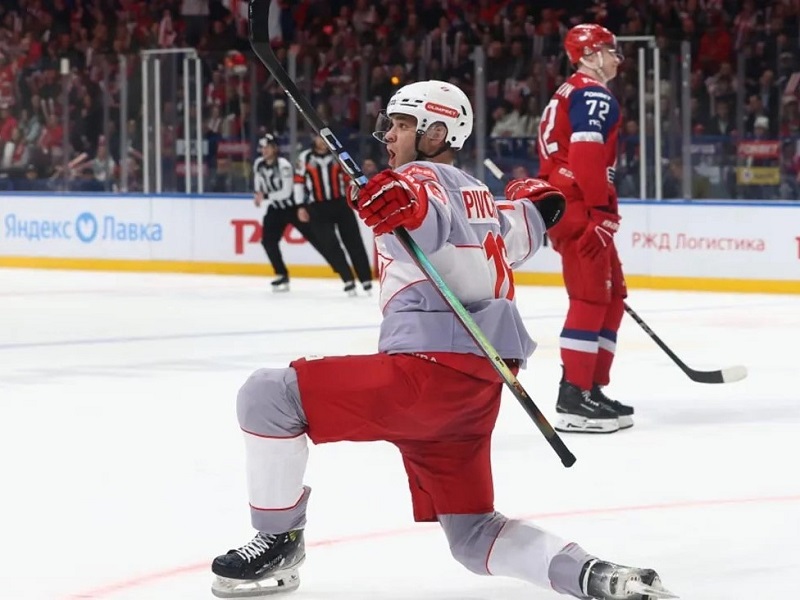 Сенсации «Нефтехимика» и «Спартака», вторые победы «Металлурга» и минского «Динамо». Моменты дня