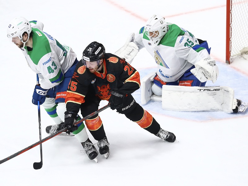 Кузнецов фирменным трюком спас «Салават», в Хабаровске подрались после игры. Итоги дня КХЛ