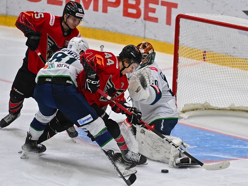 «Омские Крылья» уступили «Югре»