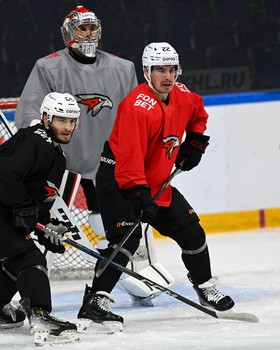 Тренировка «Авангарда» перед матчем в Уфе