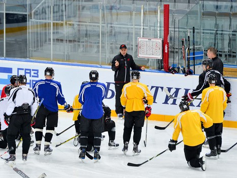 Раскатка "Авангарда" перед домашним матчем против рижского "Динамо"