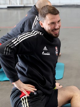 Тренировка «Авангарда» перед вторым матчем серии с «Ак Барсом»