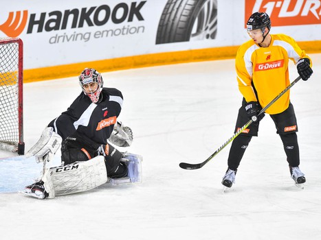 Раскатка "Авангарда" перед матчем с "Сибирью"