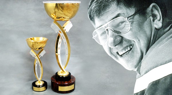 Приз имени Леонида Киселева-2017: выбери лучшего игрока сезона в составе "Авангарда" и "Омских Ястребов"!