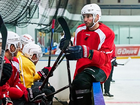 Тренировка "Авангарда" перед отъездом в Челябинск