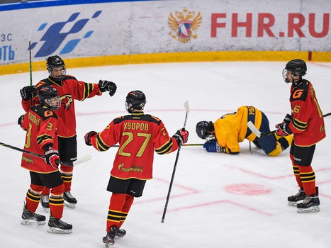 Четвертьфиналы Первенства ЮХЛ в Омске