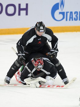 Раскатка "Авангарда" перед матчем с "Динамо" Мск 8 октября 2013
