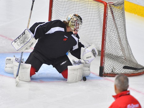 Раскатка "Авангарда" перед матчем с "Трактором" на турнире в Челябинске