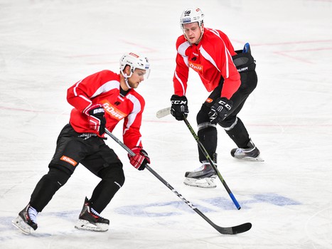 Тренировка "Авангарда" перед отправлением в Магнитогорск