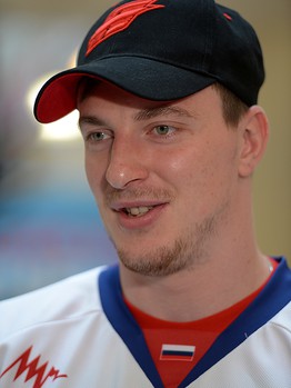 Сергей Калинин с Кубком чемпионов мира в Омске. День 2