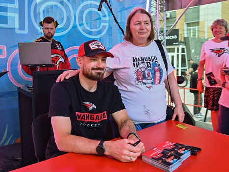 Артём Блажиевский на вечеринке Буэнос Летос