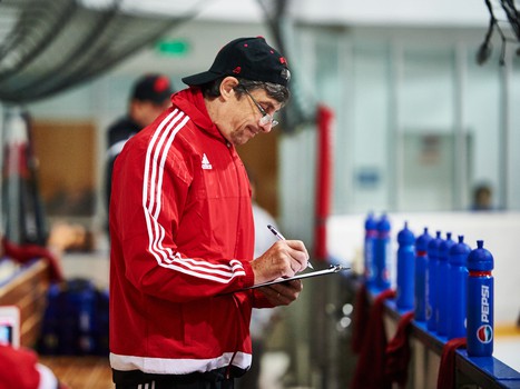 10.07.2015. Ледовая тренировка "Авангарда"