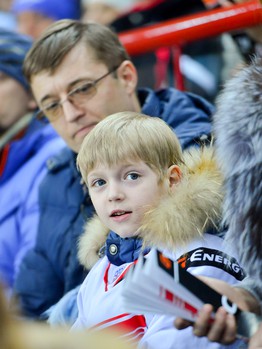 Наша атмосфера. Как поддерживали "Авангард" в сибирском дерби