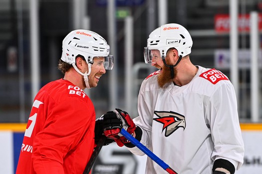 Раскатка «Авангарда» перед матчем в Череповце