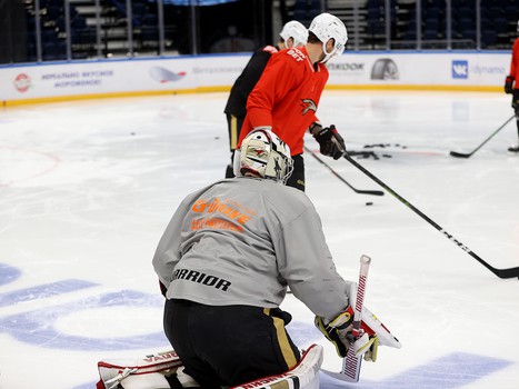 Раскатка «Авангарда» перед выездным матчем с московским «Динамо»