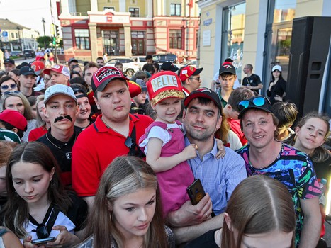 Первая вечеринка Буэнос Летос: Луи Робитайл