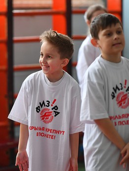 "Физ-ра с "Омскими Ястребами" в 26 гимназии