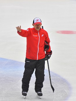 Раскатка "Авангарда" перед матчем с "Трактором" на турнире в Челябинске