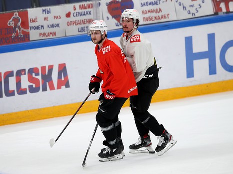 Тренировка «Авангарда» перед стартом финала Кубка Гагарина