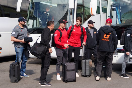 «Авангард» прилетел в Санкт-Петербург