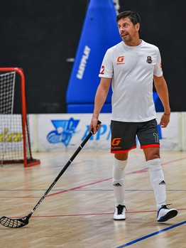 Товарищеский матч по флорболу. «Охранники Крылова» - «Мощные СМИ» 10:2