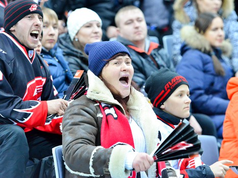 Наша атмосфера. Как поддерживали "Авангард" в сибирском дерби