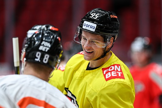 Тренировка «Авангарда» перед матчем с «Трактором»