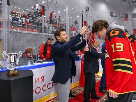 Заключительный день финала Первенства ЮХЛ в Омске