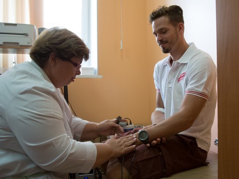 Новички "Авангарда" прошли медосмотр