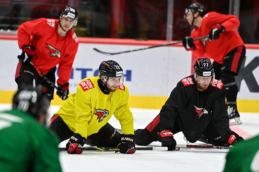 Тренировка «Авангарда» перед матчем с «Трактором»