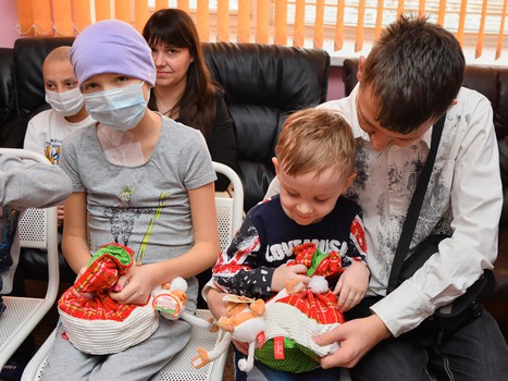 Владимир Соботка в гостях у юных болельщиков клуба из ОДКБ