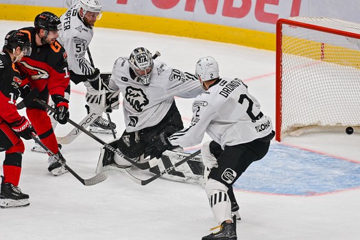 14.03.2025. «Авангард» - «Трактор» 4:5