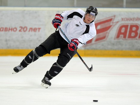 Первая тренировка "Авангарда" на льду