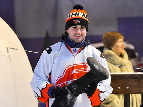 Выходные с «Авангардом» на городском катке на Бударина