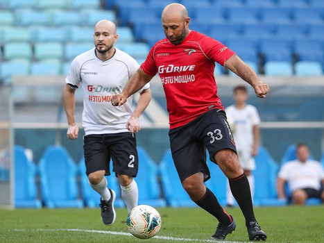 Товарищеский матч по футболу. Сборная «Авангард» - «Мощные СМИ» 13:2